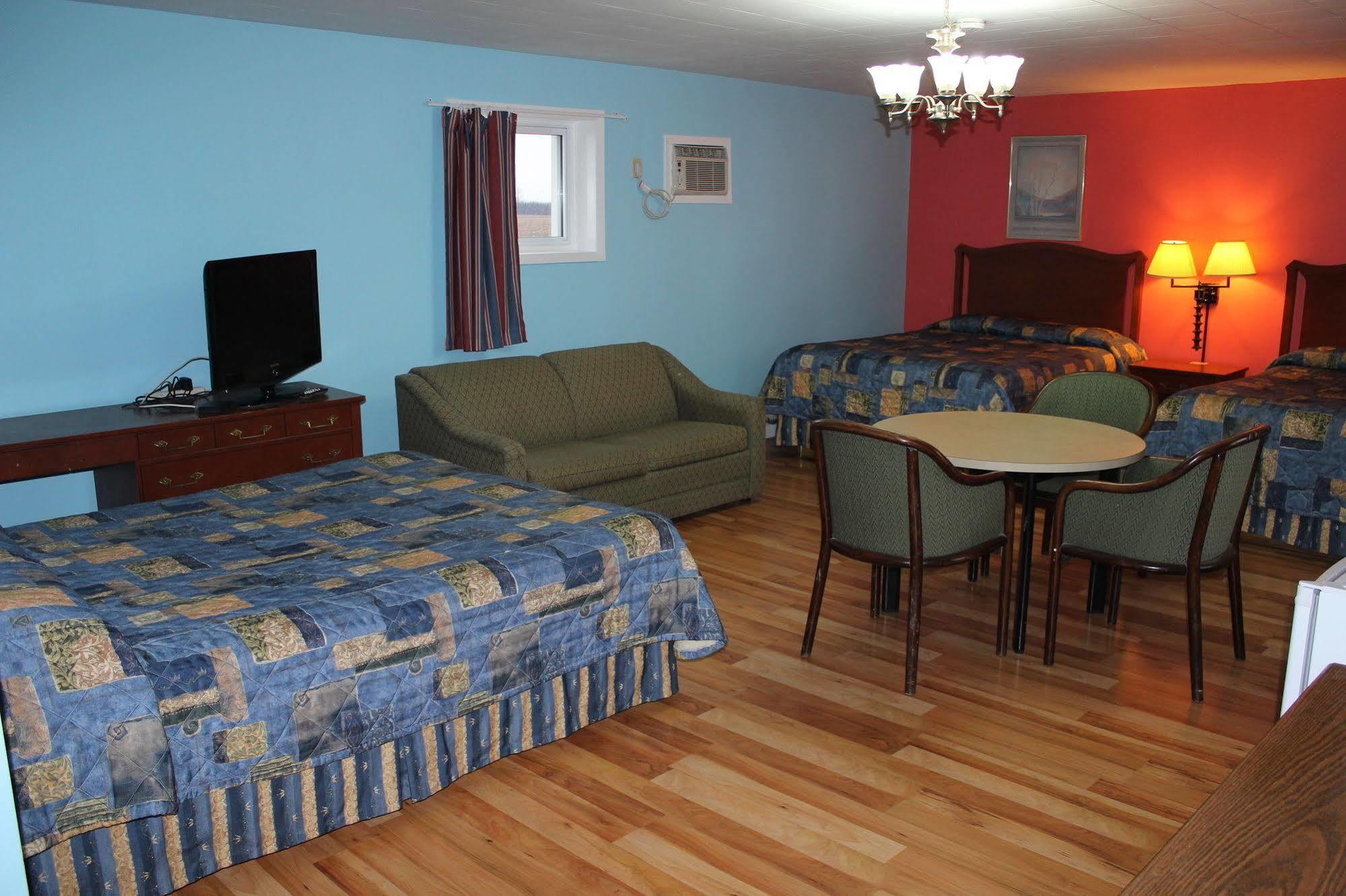 Colonial Motel Chatham-Kent ภายนอก รูปภาพ